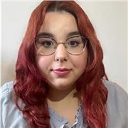 Profesora de inglés que imparte clases a todos los niveles